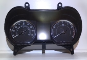 C2P14215 Early Mile/Km Instrument panel km.